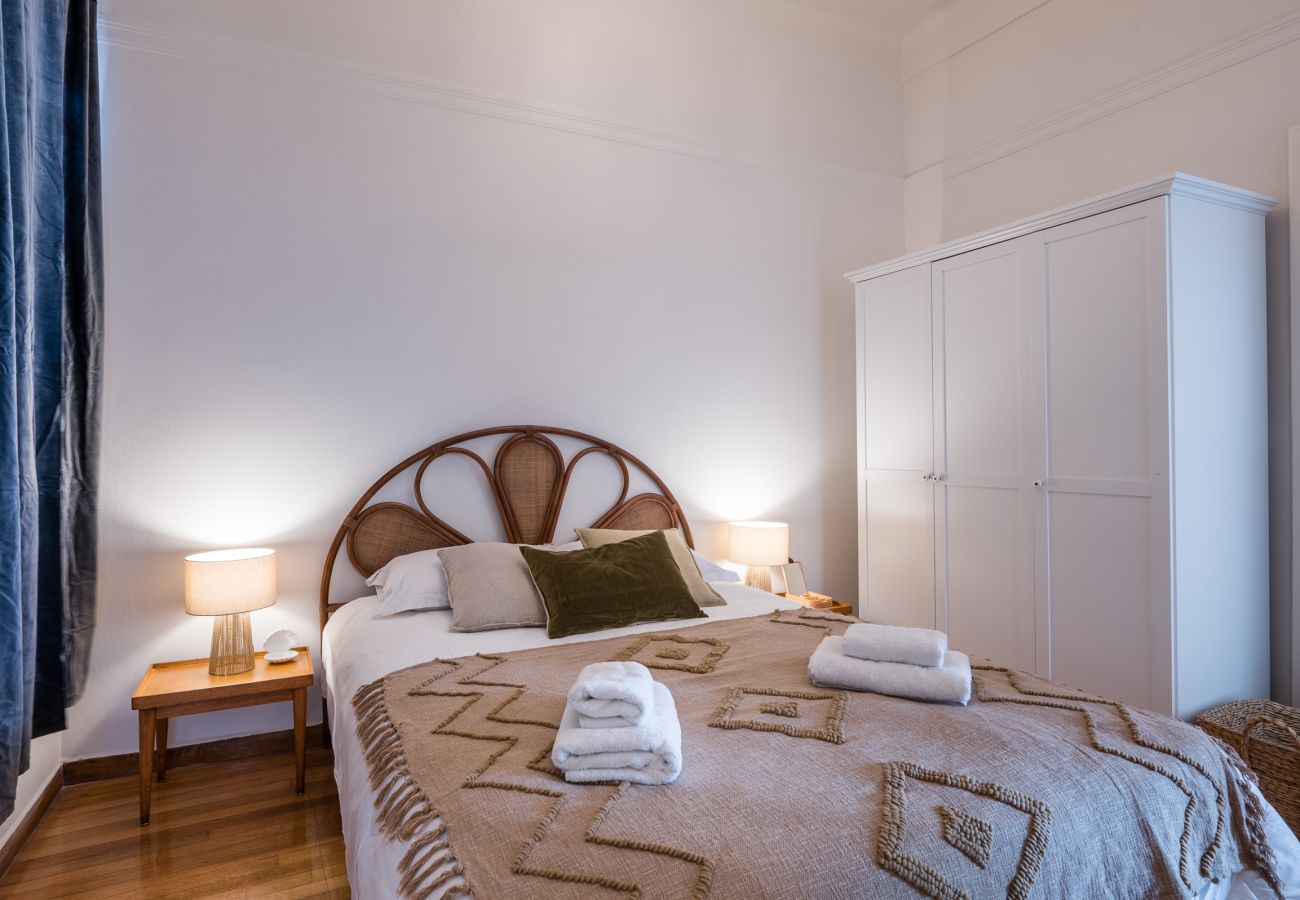 Apartment in Athens - Pistachio – A Luxurious Aegina-Inspired Oasis in Athens