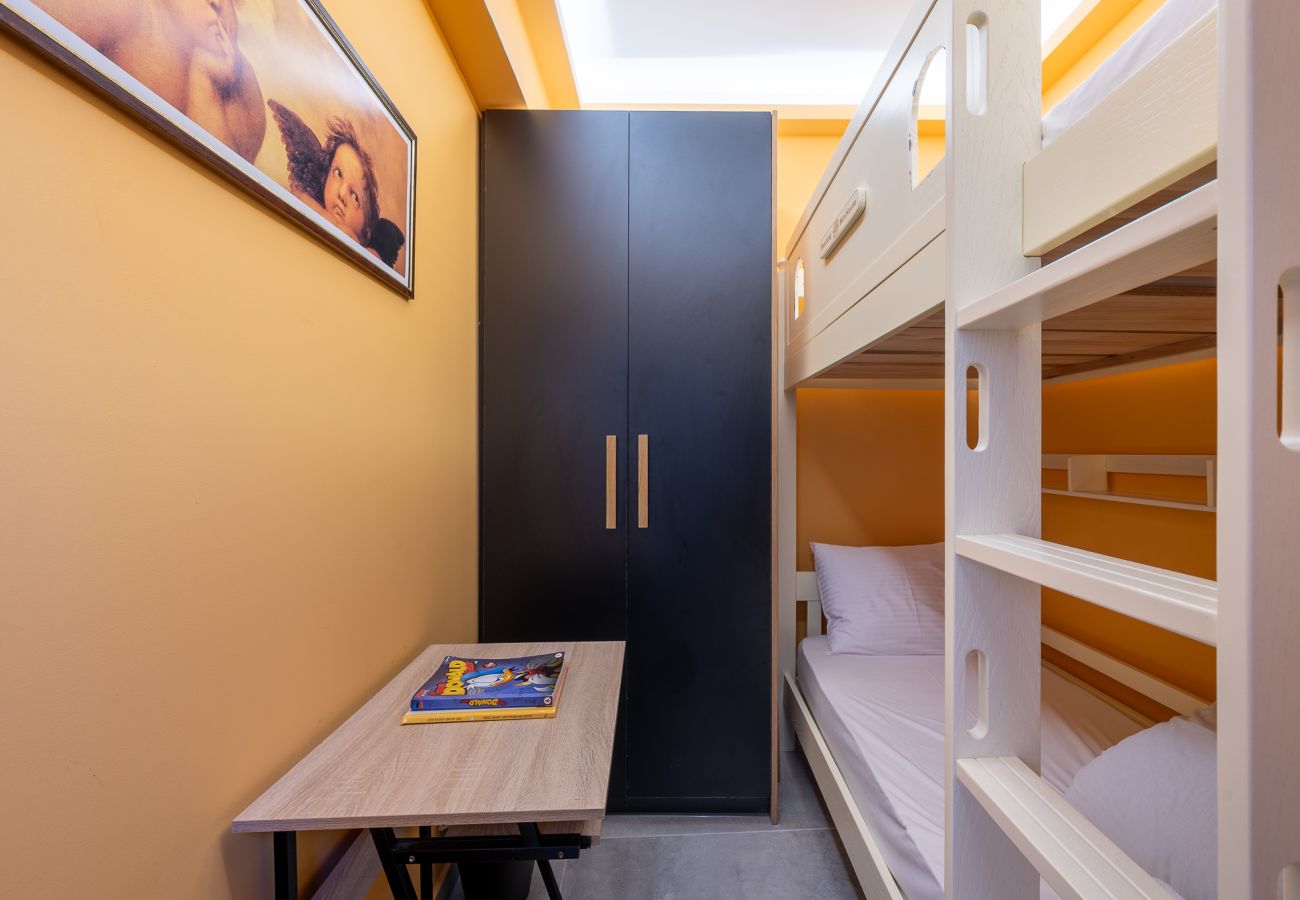 Apartment in Athens - Timfristou 13